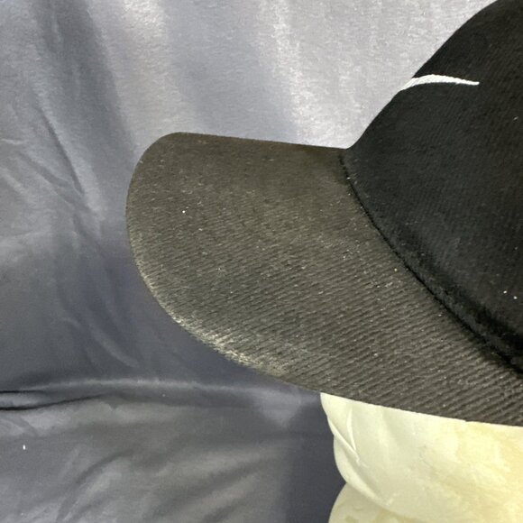 Vintage 90s Nike Swoosh Black Baseball Hat Made in Taiwan Adjustable Cap Y2K - Picture 3 of 13